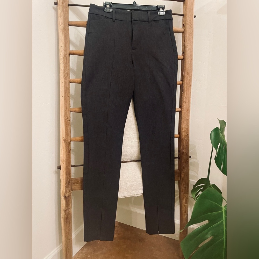 Old Navy Split Hem High‎ Rise Trousers in Charcoal Size 8 Tall
